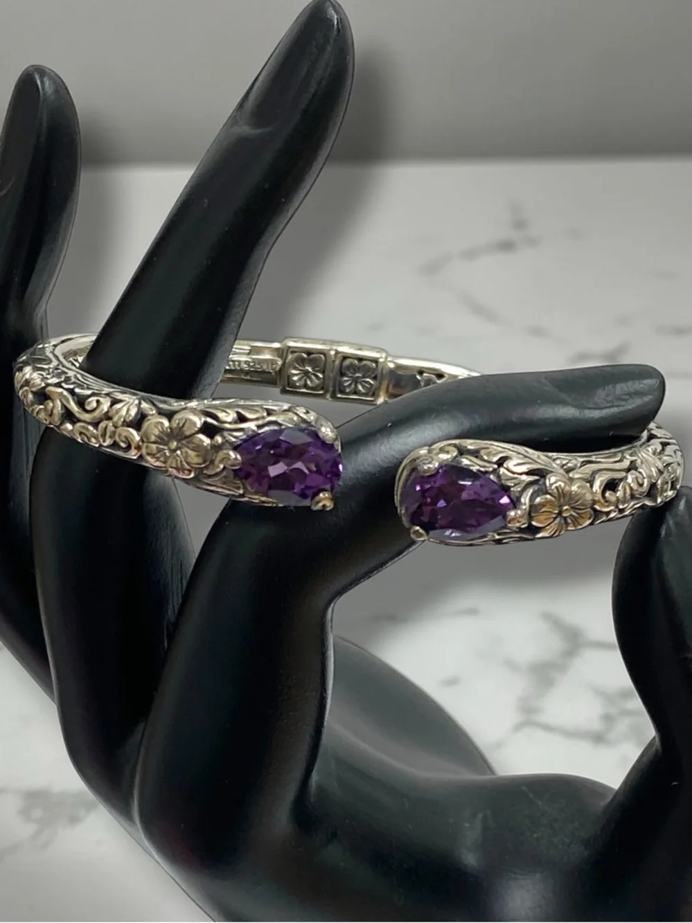 Estate Embossed Sterling Silver 925 Amethyst Cuff Hinged Bangle Bracelet! - Picture 5 of 16